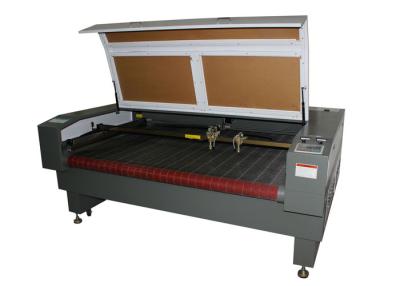 China Apparel / leather sho / fabric laser cutting machine , laser engraving machine for sale