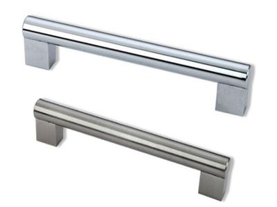 China Chrome Zinc Kitchen Cabinet Handles 800mm Aluminum Assembly T Bar Microoven Door Pulls for sale