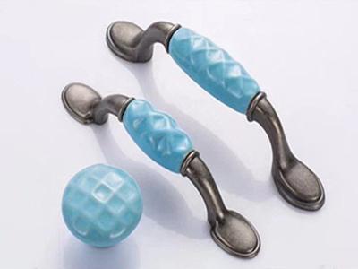 China Blue Heart Ceramic Drawer Pulls Colorful Porcelain Furniture Handles Anti Brass Wardrobe Knobs for sale