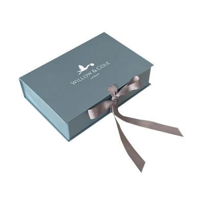 China Foldable Ribbon Closure Clothing Packaging Box Custom Rigid Box Packaging Cardboard for sale