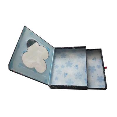 中国 正方形のブティックの折り畳み式磁気ギフト用の箱透明なプラスチック ポリ塩化ビニール箱のギフトの包装 販売のため