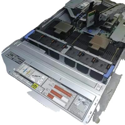 China Powerful Dell GPU Server Hard Drive 3*8T Ssd 960G*3 Network Controller 331i 4x 1GbE à venda