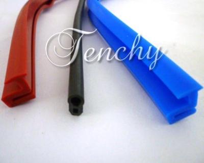 China Solid Silicone Rubber Seal Extrusion Profiles For Heat Resistant Weather Stripping for sale