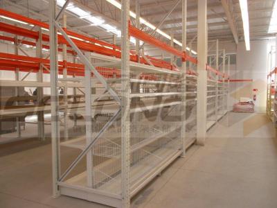 China estantes del almacenamiento del supermercado de la anchura de 200m m - de 900m m, estantes del almacenamiento de Warehouse en venta