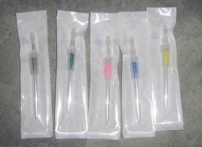 China A injeção médica estéril do EO fornece a cânula do Intravenous IV com o pacote de bolha de papel à venda