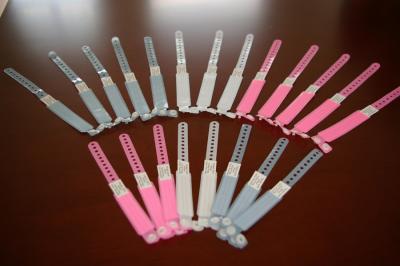 China A identificação plástica cirúrgica do paciente une-se/o punho dos braceletes identificação do hospital à venda