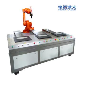 China El PLC exacto controla la soldadora de laser del robot de IPG de tres posiciones en venta