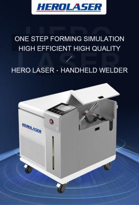 Chine Machine tenue dans la main de soudure laser de 1000W 1500W 2000W pour la réparation de moule à vendre