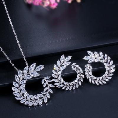 China Fashion CZ Necklace Pendant Bridesmaid Gift CZ Crystal Necklace and Earring Sets Big Wedding Jewelry Sets for sale