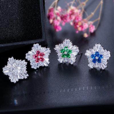 Китай Flower Stud Earrings Women Luxury Shiny CZ Earring Fashion Contracted Wedding Accessories High Quality Earrings Jewelry продается