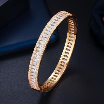 China Luxury Cubic Zircon Bracelet with Leaf Shape CZ Vintage Bride Wedding Bracelets Bangle for Women Jewelry for sale
