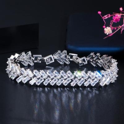 Китай Fashion Bracelet Bangle for Women Captivate Bar Slider Brilliant CZ Rose Gold Color Jewelry CZ Crystal Bracelet Bangle продается