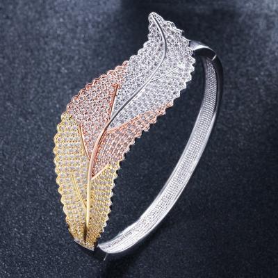 China Leaf Zirconia Bracelet for Women Silver Color Water Drop CZ Bracelets CZ Stone Leaf Setting Crystal Flower Party Jewelry for sale