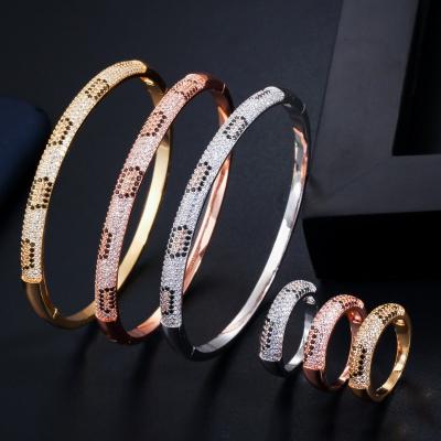 China Fashion Bracelet Ladies Silver Color Cubic Zirconia Bangle Royal Tennis Bracelets Jewelry for Christmas Gift for sale