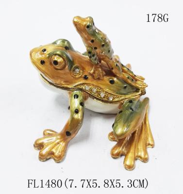 China The Frog Prince with baby beautiful shape metal jewelry box antique metal jewelry box for sale