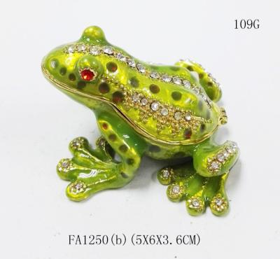 Китай 3D magnetic frog shape jewelry box party favors metal pewter frog jewelry box продается