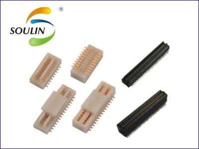 中国 コネクターSMTの側面の記入項目に乗る0.8mmピッチ0.5Amps PCB板 販売のため