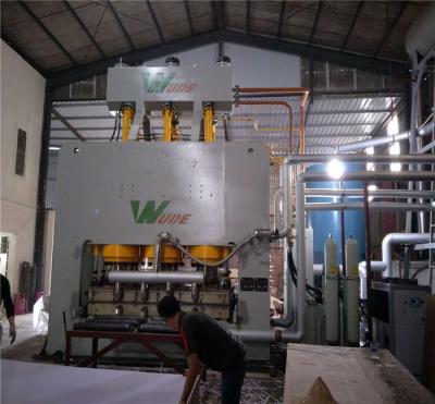 China Thin MDF / HDF / Particle Board Lamination Machine Stable Working Performance for sale