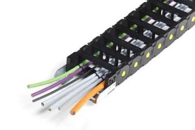 China CFlex-8000-PUR: Cable de alto rendimiento para uso de cadena de arrastre de larga duración en venta