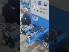 Máquina de captación de doble cabeza con tracción de tensión y disposición automática de alambre.