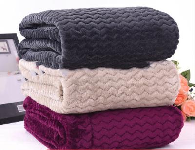 China Warm Embossed Soft Knitted Flannel Throw Blankets For Couches 100% Polyester for sale
