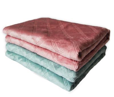 China 100% Polyester 3D Embossed Flannel Blanket Very Soft Throw Blanket Tear - Resistant for sale