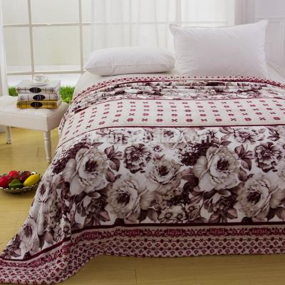 China 2018 Warm Soft Quilt Blanket Bedspread For Double Bed Machine Washable for sale