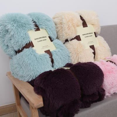 China Polyester Pure Color Faux Fur Fleece Blankets , Blush Faux Fur Blanket 200*220cm for sale