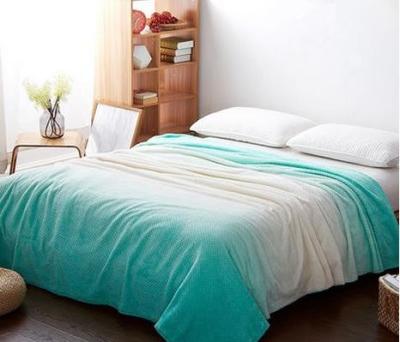 China Gradient Color Flannel Sheet Blanket , Flannel Fleece Blanket Easy Care For Bedding for sale