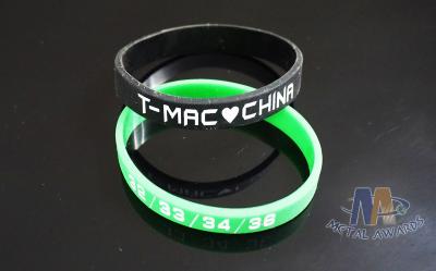China Interchangeable Custom Plastic Bracelets Promotional Silicone Bracelets 200 * 12 * 2mm for sale