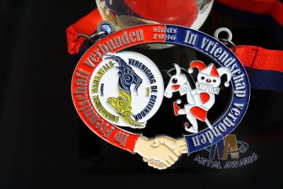 Китай Медали награды заливки формы металла изготовленные на заказ для корозии фестиваля масленицы анти- продается