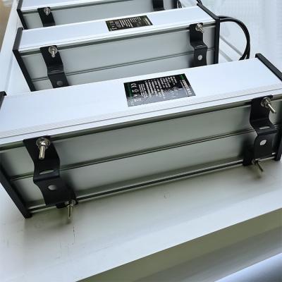 Chine La batterie imperméable 50ah de 12V LiFePO4 a adapté l'utilisation aux besoins du client solaire de réverbère à vendre