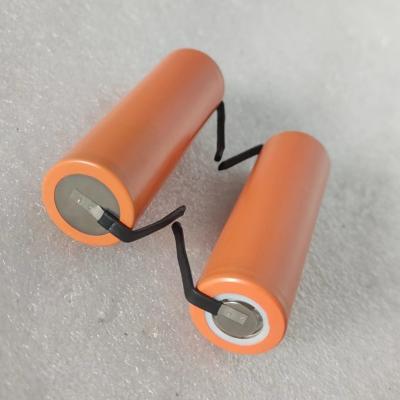 China 18650 21700 26650 32700 Cylindrische lithiumbatterijcellen met nikkelconversie gemakkelijk te verbinden Te koop