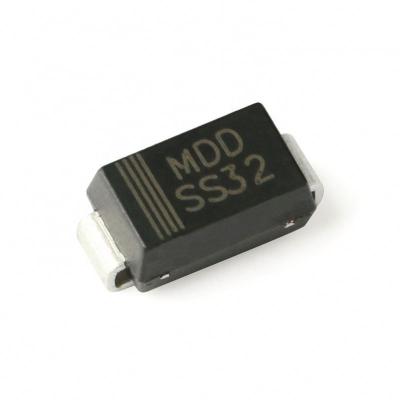 China Diodo rectificador de barrera SMD Schottky Diodo Ss32 Sk34 Sk54smd Diodos SS34 SS36 SS38 SS310 en venta