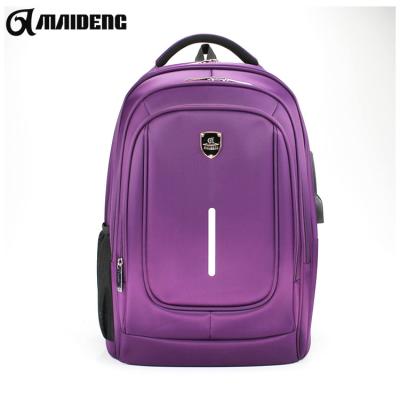 China Multi Color Modern Design Backpack With Usb Charging Port Wear Resistance for sale