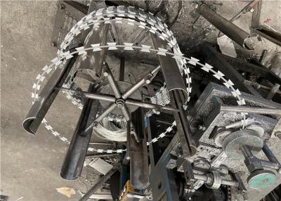 China Hdg Coil Diameter 500mm Razor Wire Concertina For Chain Link Diamond Mesh Fence for sale