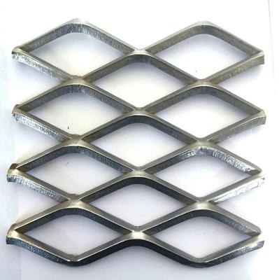 China Pulled Plate Expanded Metal Diamond Mesh For Walkway Zoo Fence for sale