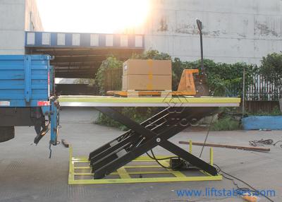 China 1000 Lb Mobile Scissor Lift Table With Large Platform Ladder Dock Container Loading for sale