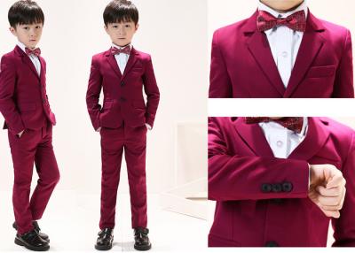 Chine Smoking rouge de garçons anti-rétrécissement/équipement respirable de porteur d'alliances de bébé garçon à vendre