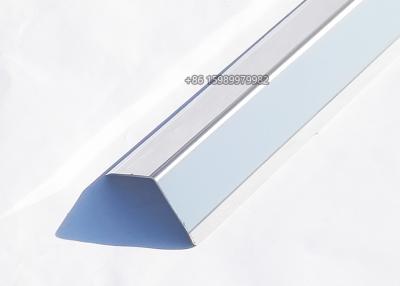 China 90 Degree Stainless Steel Wall Corner Guards 0.8mm Thickness 8k Mirror Effect for sale