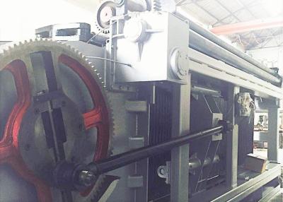 China Máquina galvanizada de la malla de Gabion de la tela metálica para la industria 2300m m de la ingeniería química en venta