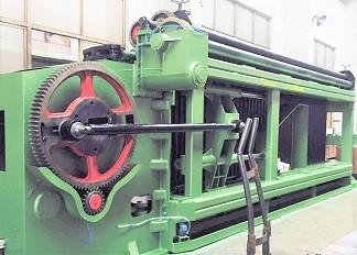 China Heavy Duty Hexagonal Mesh Machine With Automatic Oil System , 3300mm Width for sale