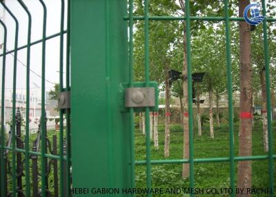 China 4.0-5.5mm Welded Mesh Fencing High Security 50x100mm Hole With Rozor Tape / Barbed Wire for sale