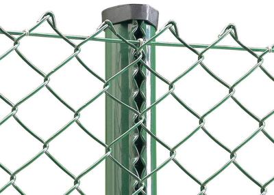 中国 ポリ塩化ビニールはプール/空港のためのチェーン・リンクの網の塀50*50mmのダイヤモンドの防御フェンスに塗りました 販売のため