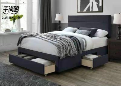 Chine Grand lit tapissé orné, cadre européen de grand lit de Wingback à vendre