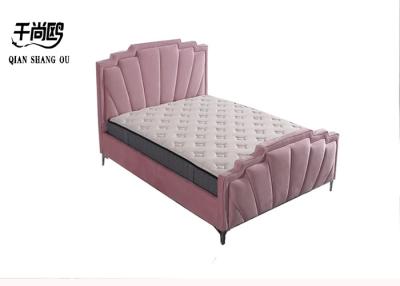 China Luxury Soft King Size Tufted Platform Bed With Dutch Velvet for sale