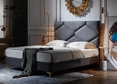China Diamond Shaped Linen Upholstered Bed Block Design High Grade for sale