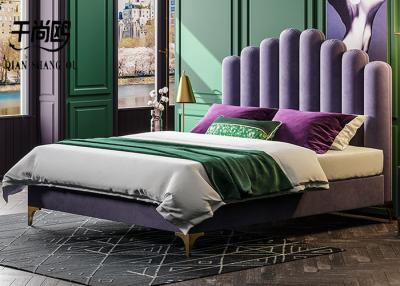 China Multifuncional 	Rey Size Upholstered Beds el 160*200cm para el apartamento en venta