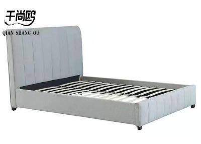 China Desmontagem/conjunto totais de Gray Soft Platform Bed Frame 183*203cm à venda