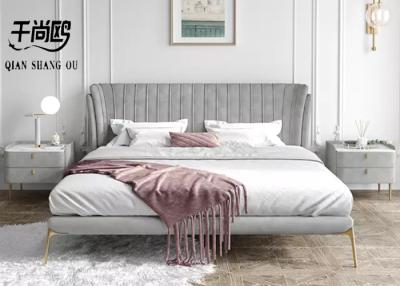 中国 よい睡眠のための上限の縦のステッチの現代柔らかいベッド160*200cm 販売のため